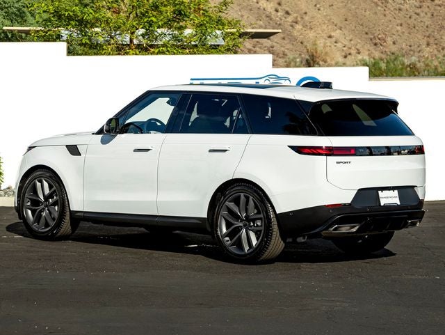 2027 Land Rover Range Rover Sport SE