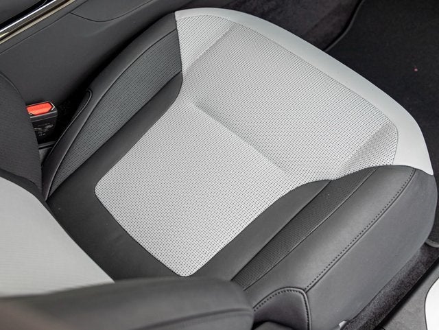 2026 Land Rover Range Rover Sport SV