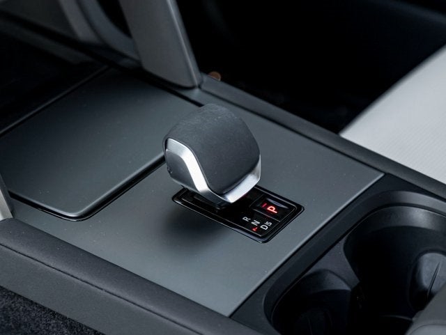 2024 Land Rover Discovery Sport S