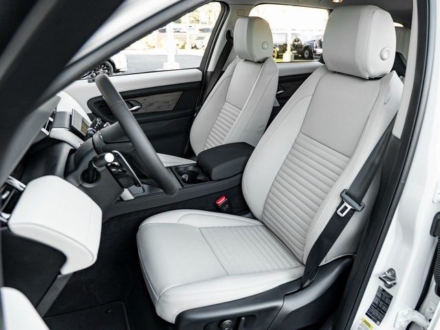 2025 Land Rover Discovery Sport S