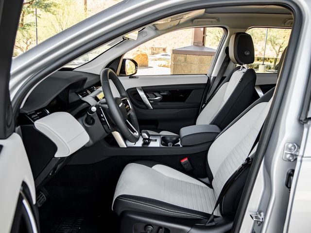 2025 Land Rover Discovery Sport S