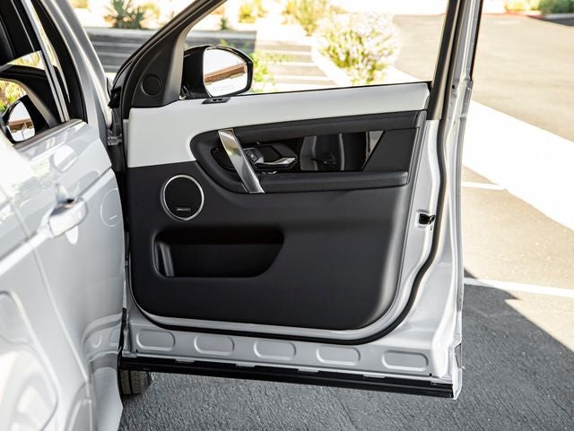 2025 Land Rover Discovery Sport S