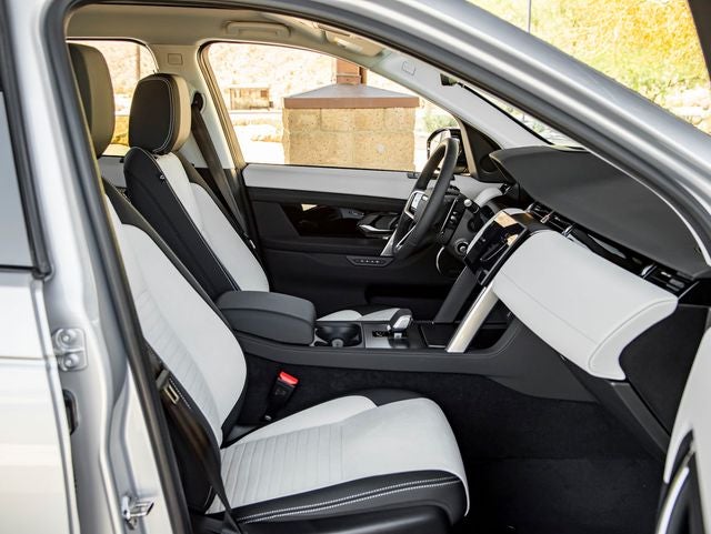 2025 Land Rover Discovery Sport S