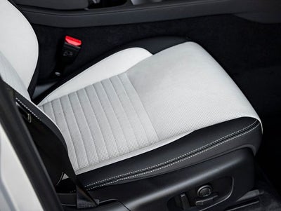 2025 Land Rover Discovery Sport S