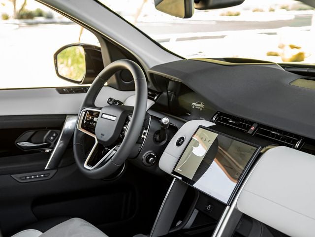 2025 Land Rover Discovery Sport S