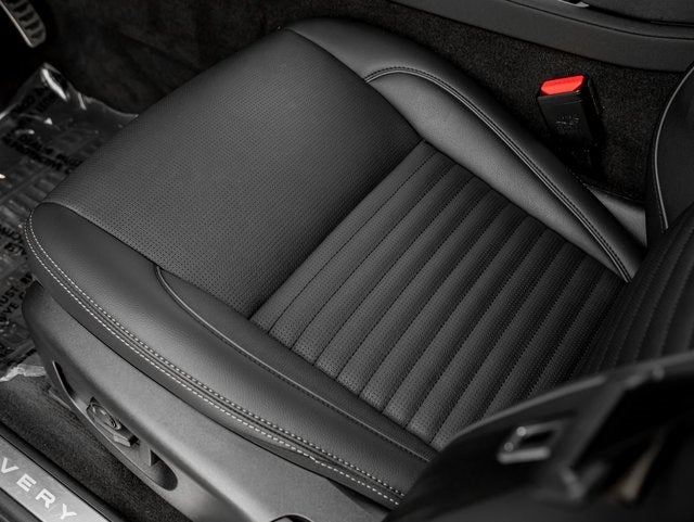 2024 Land Rover Discovery Sport SE