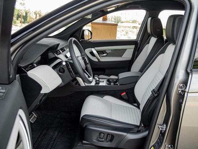 2024 Land Rover Discovery Sport SE