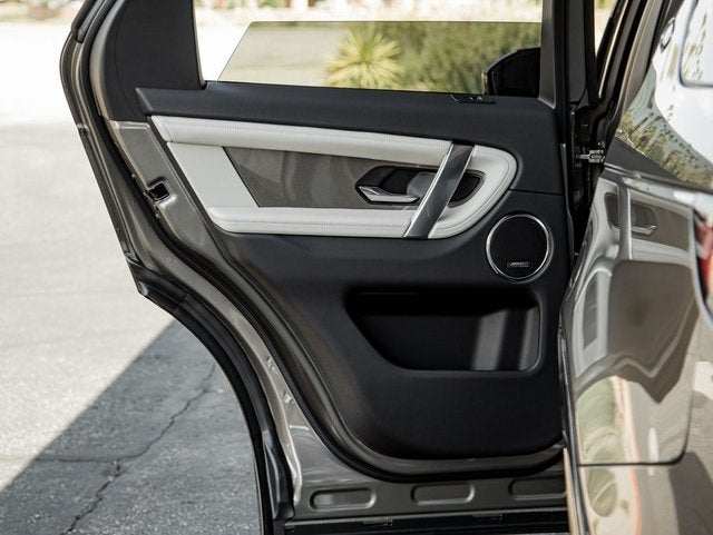 2024 Land Rover Discovery Sport SE