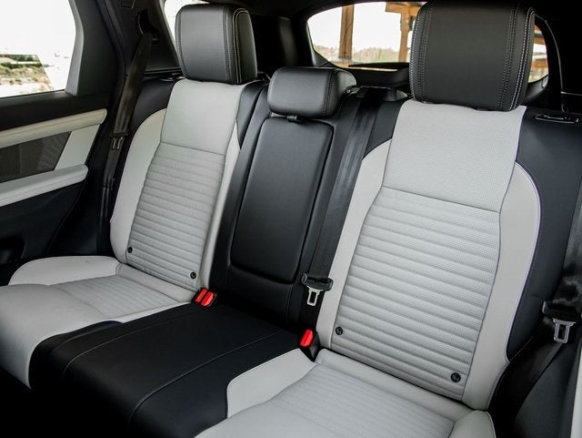 2024 Land Rover Discovery Sport SE