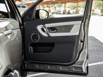 2024 Land Rover Discovery Sport SE