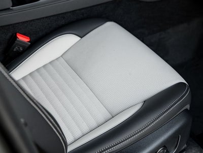 2024 Land Rover Discovery Sport SE