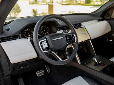 2025 Land Rover Discovery Sport SE