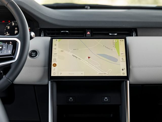 2025 Land Rover Discovery Sport SE