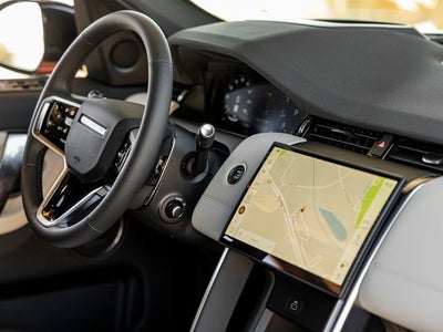 2025 Land Rover Discovery Sport SE