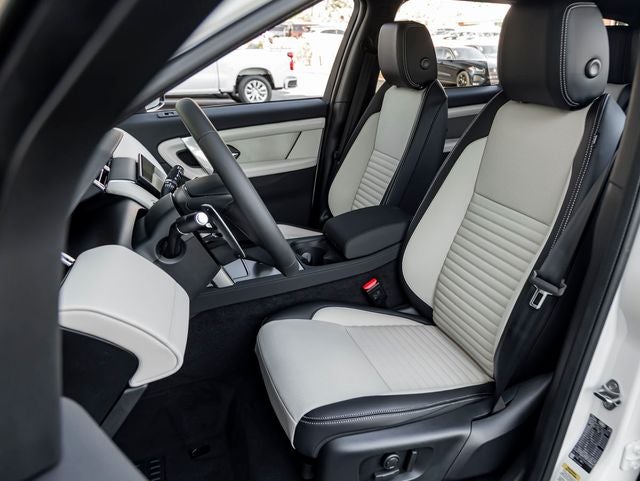 2026 Land Rover Discovery Sport Landmark
