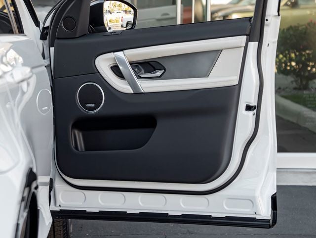 2026 Land Rover Discovery Sport Landmark