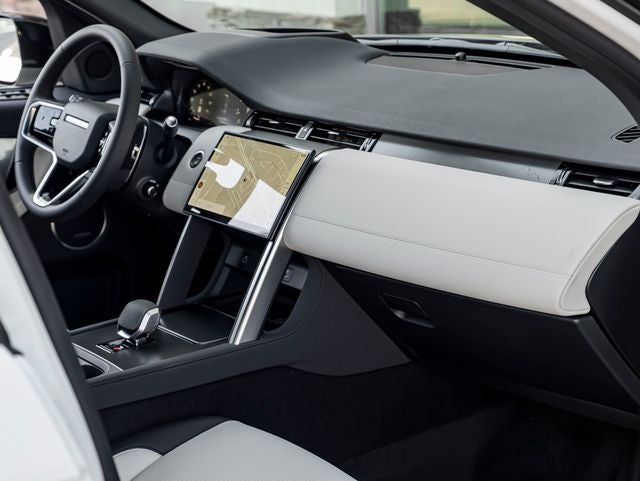 2026 Land Rover Discovery Sport Landmark