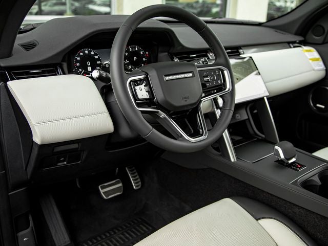 2026 Land Rover Discovery Sport Landmark