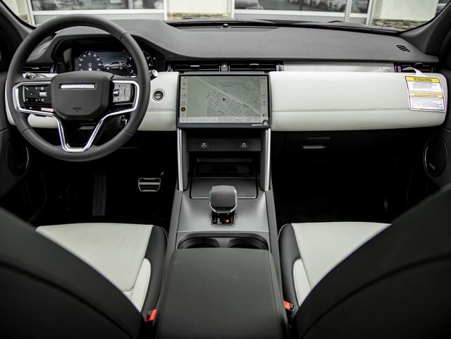 2026 Land Rover Discovery Sport Landmark