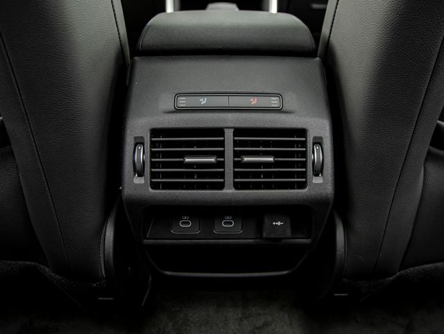 2026 Land Rover Discovery Sport Landmark