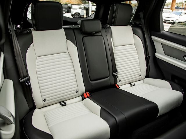 2026 Land Rover Discovery Sport Landmark