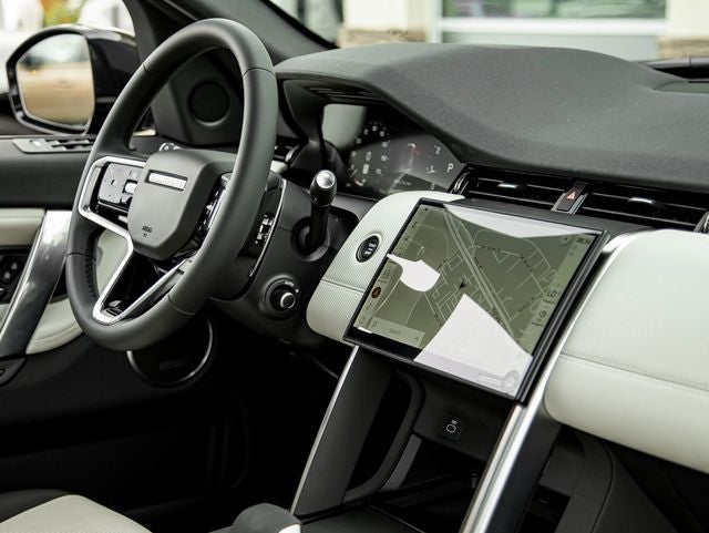 2026 Land Rover Discovery Sport Landmark