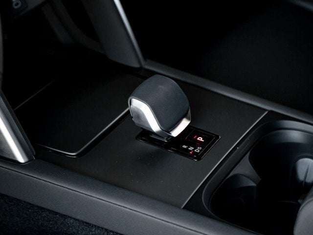 2024 Land Rover Discovery Sport SE