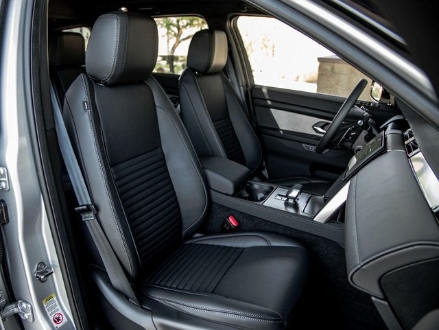 2024 Land Rover Discovery Sport SE