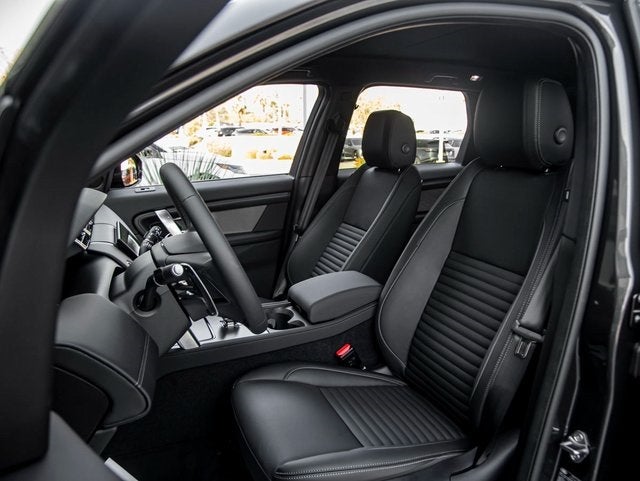 2024 Land Rover Discovery Sport SE