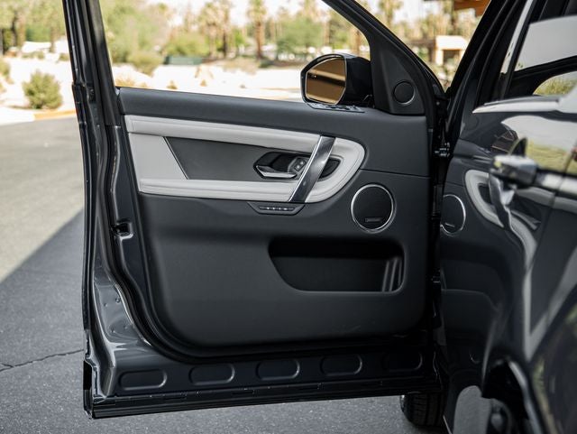 2024 Land Rover Discovery Sport SE