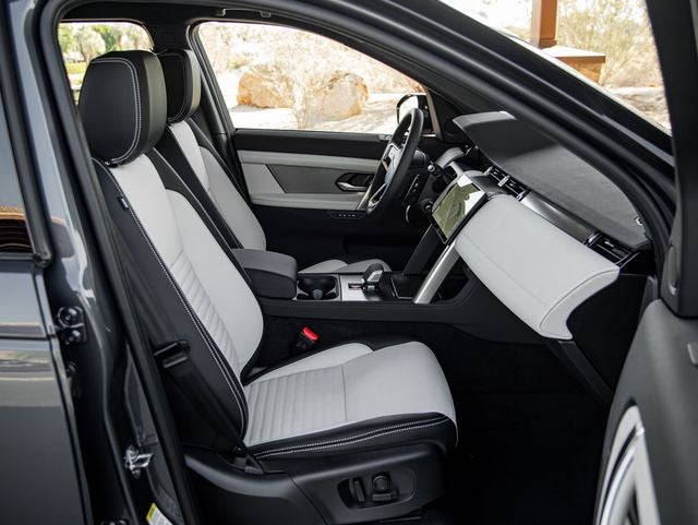 2024 Land Rover Discovery Sport SE