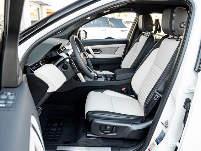 2026 Land Rover Discovery Sport Landmark