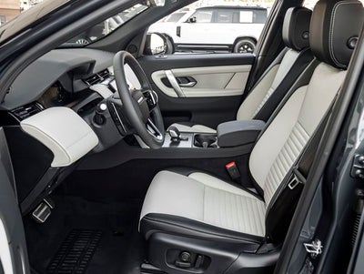 2026 Land Rover Discovery Sport Landmark