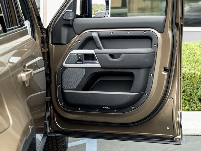 2020 Land Rover Defender 110 HSE