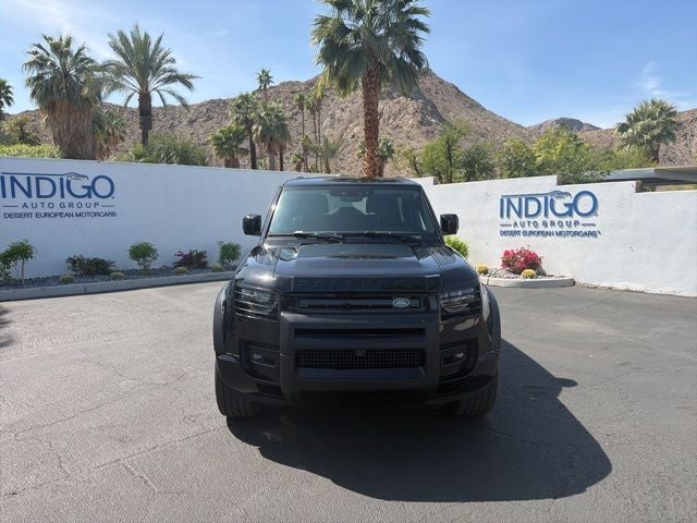 2025 Land Rover Defender 90 X-Dynamic SE