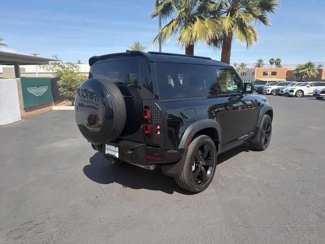 2025 Land Rover Defender 90 X-Dynamic SE