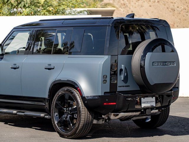 2026 Land Rover Defender 110 X-Dynamic SE