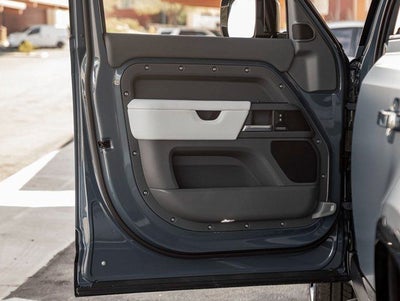 2026 Land Rover Defender 110 X-Dynamic SE