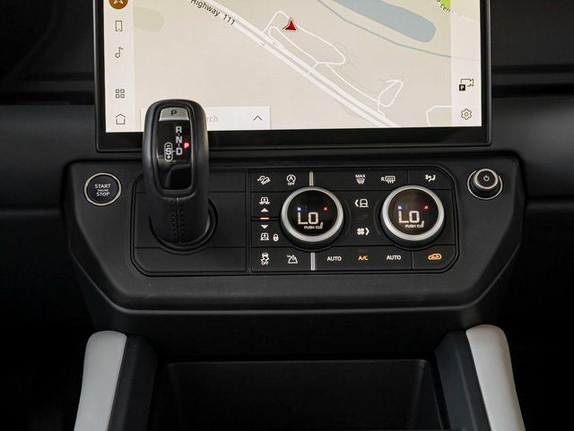 2026 Land Rover Defender 110 X-Dynamic SE