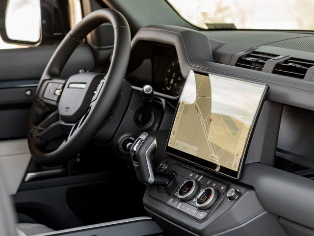 2026 Land Rover Defender 110 X-Dynamic SE