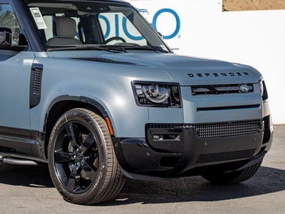 2026 Land Rover Defender 110 X-Dynamic SE