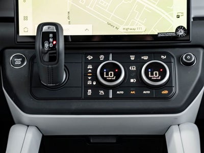 2026 Land Rover Defender 110 X-Dynamic SE