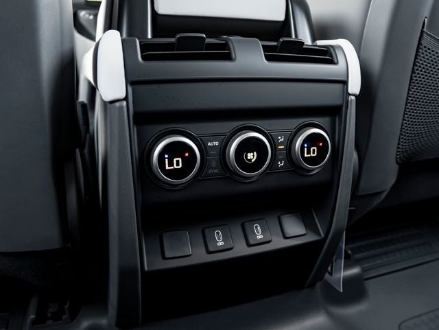 2026 Land Rover Defender 110 X-Dynamic SE