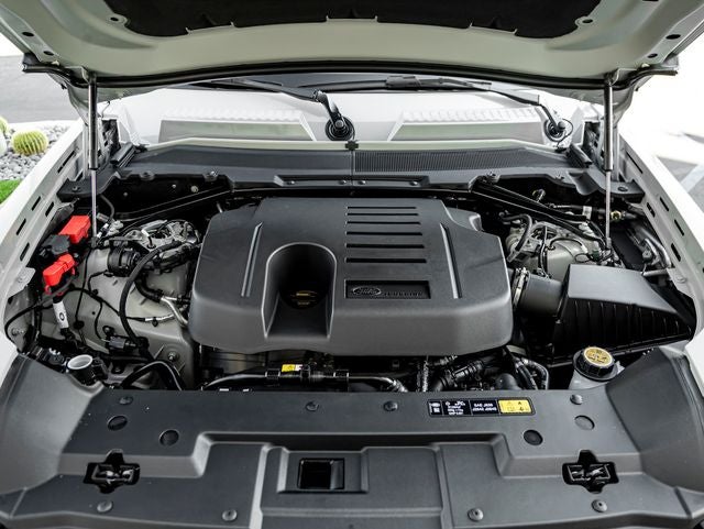 2026 Land Rover Defender 110 X-Dynamic SE