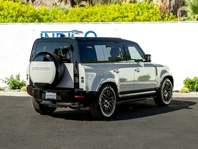 2026 Land Rover Defender 110 X-Dynamic SE