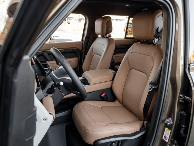 2026 Land Rover Defender 110 X-Dynamic SE