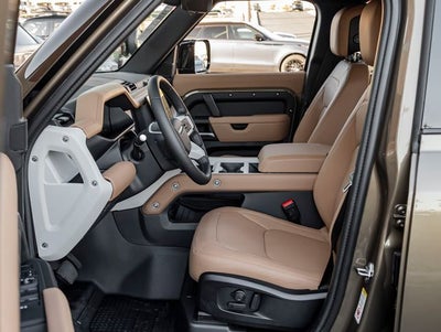 2026 Land Rover Defender 110 X-Dynamic SE