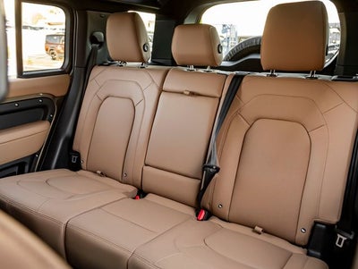 2026 Land Rover Defender 110 X-Dynamic SE