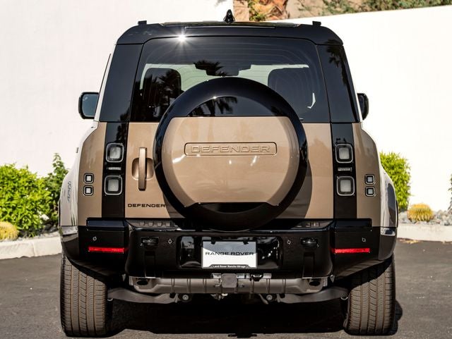 2026 Land Rover Defender 110 X-Dynamic SE