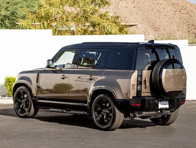 2026 Land Rover Defender 110 X-Dynamic SE